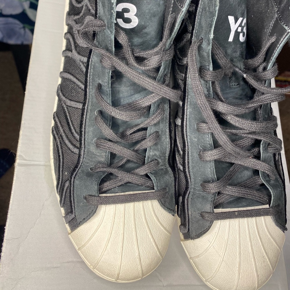 Y-3 Hi top sneakers